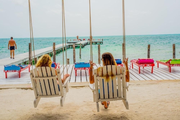 Hotel Island Magic Beach Resort (Caye Caulker )